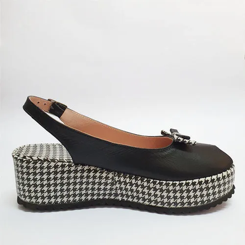 074 medium Black