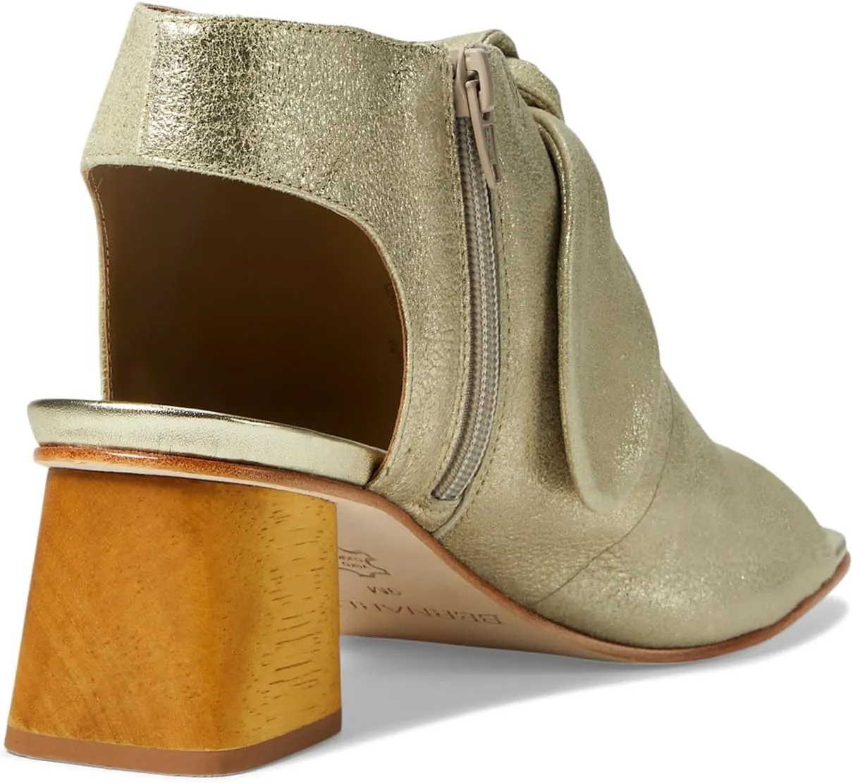 Bernardo Women's Lizzie Sandal