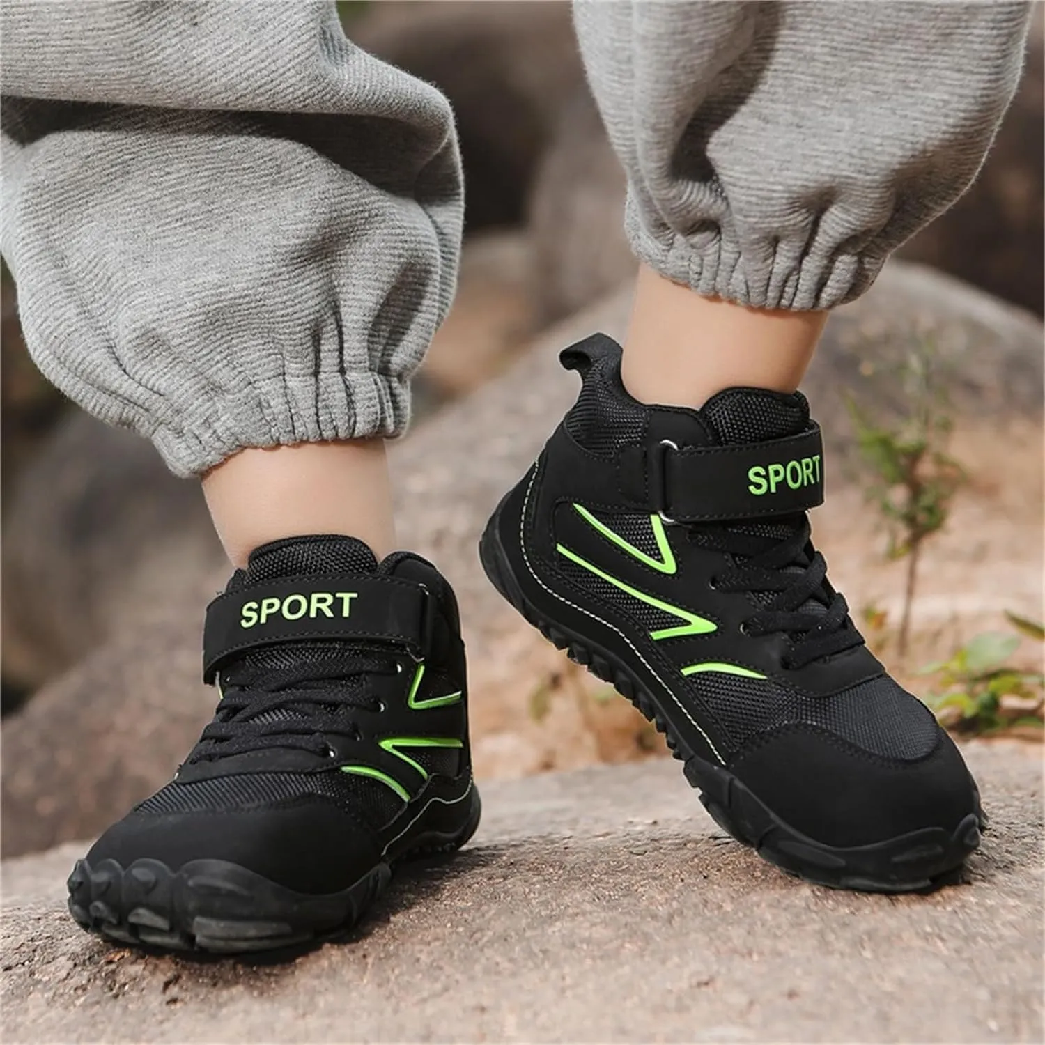 Boys Hiking Boots Outdoor High Top Boys Girls Outdoor Walking Climbing Sneaker Comfortable Adventure Trekking Shoes