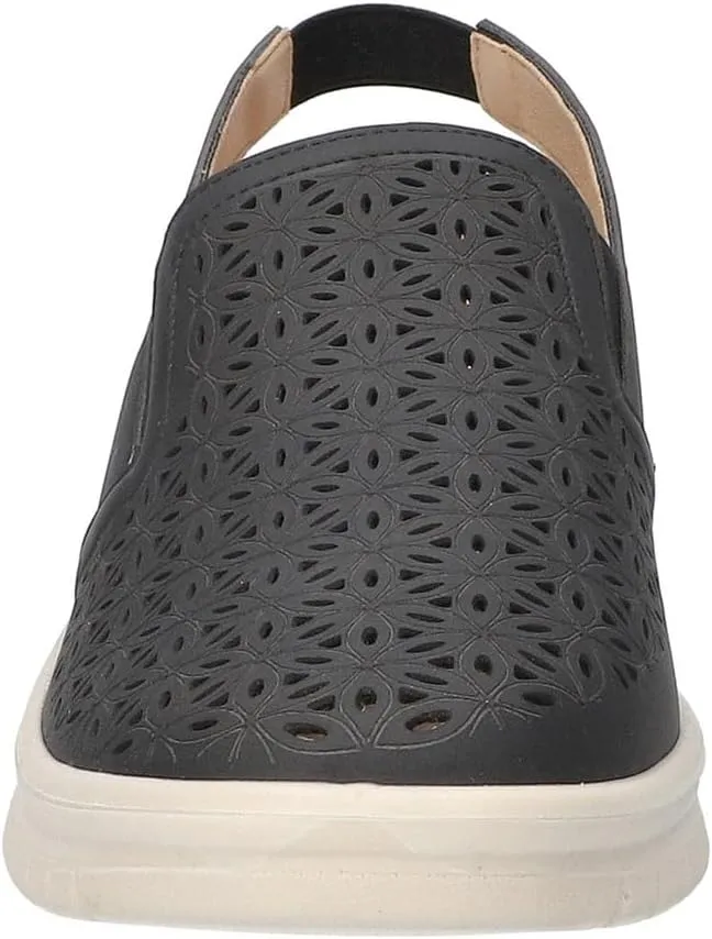 Easy Street Women's Petal Sneaker
