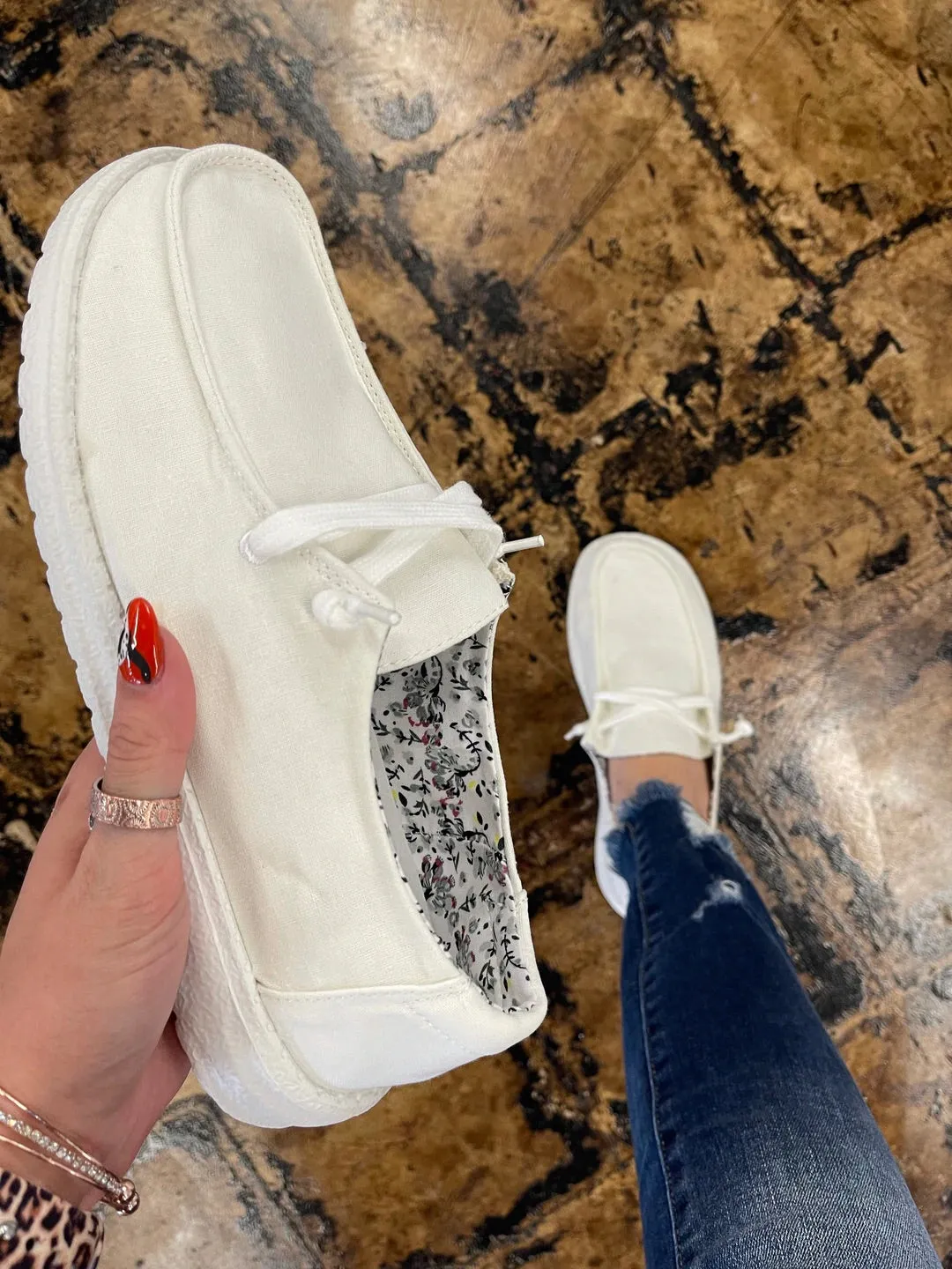 Gypsy Jazz Canvas Shoes, White