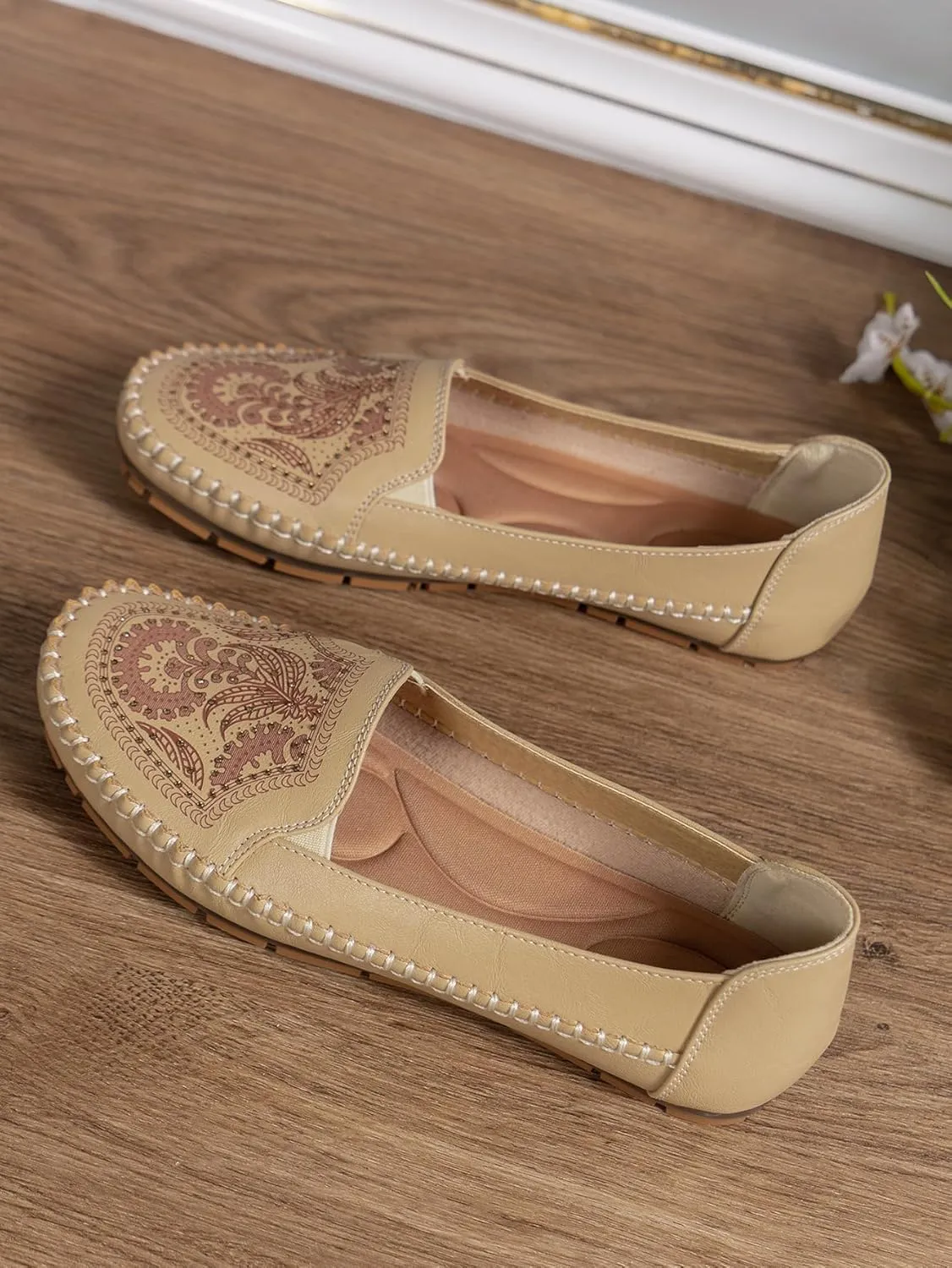 Loafers for Women Leather Business Casual Shoes Comfortable Lightweight Penny Loafers Slip On Work Flats Moccasins Driving Boat Shoes