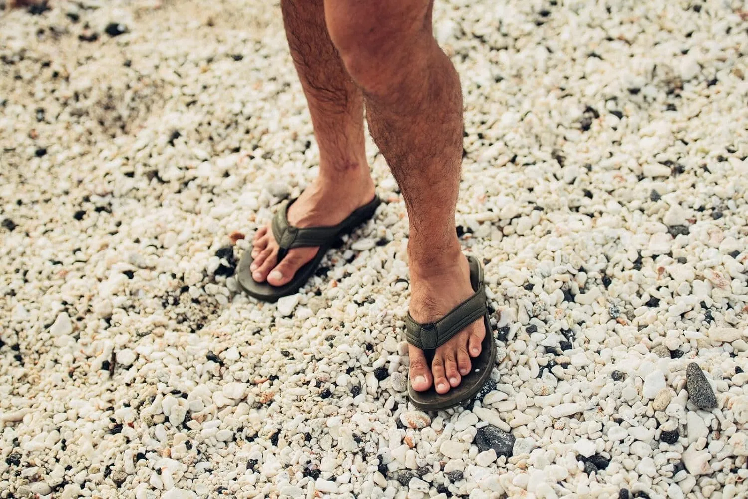 OLUKAI Maha Men's Beach Sandal, Water-Friendly Shoe, All-Day Wear & Ultra-Soft Comfort Fit