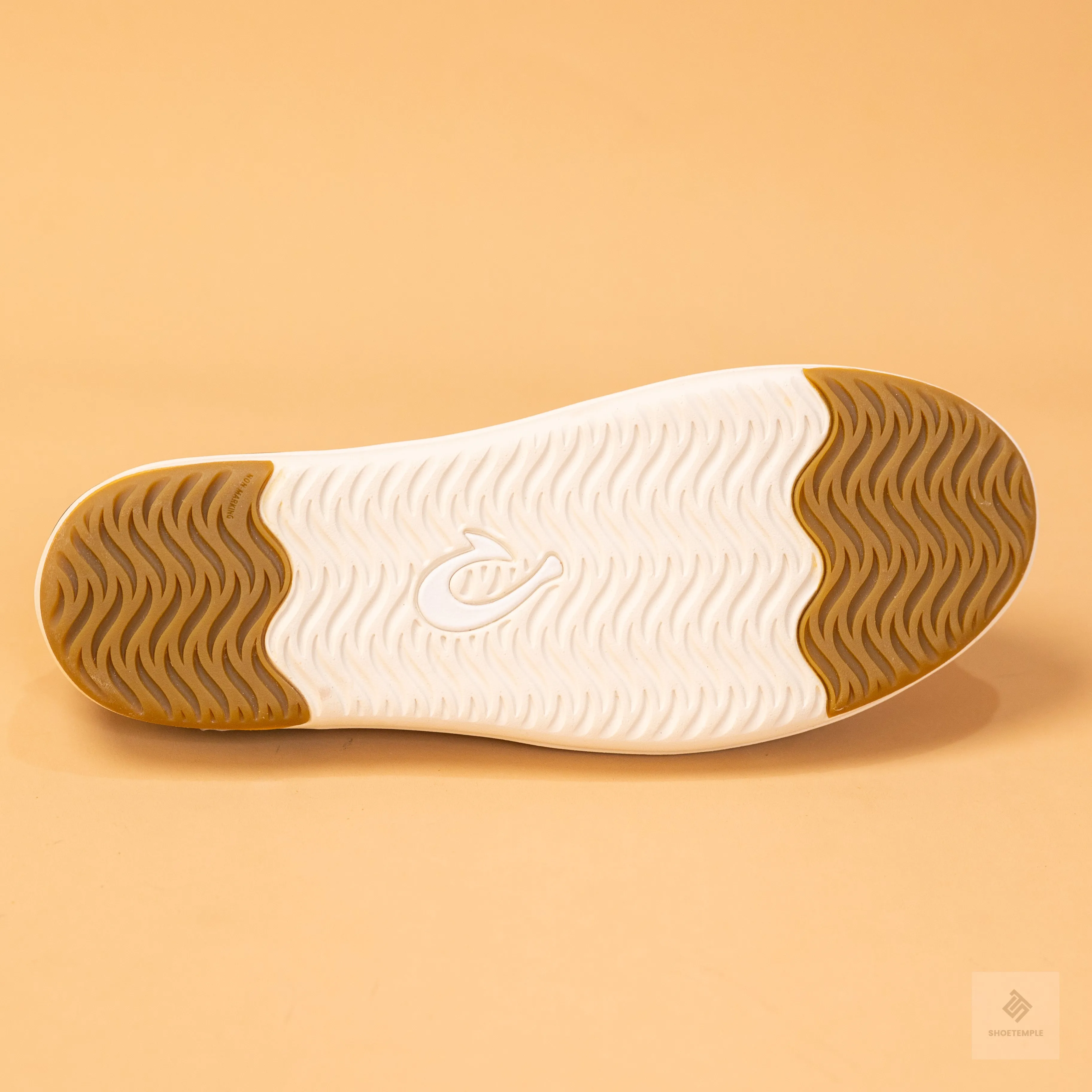 OLUKAI Men’s Kakaha Leather Shoe