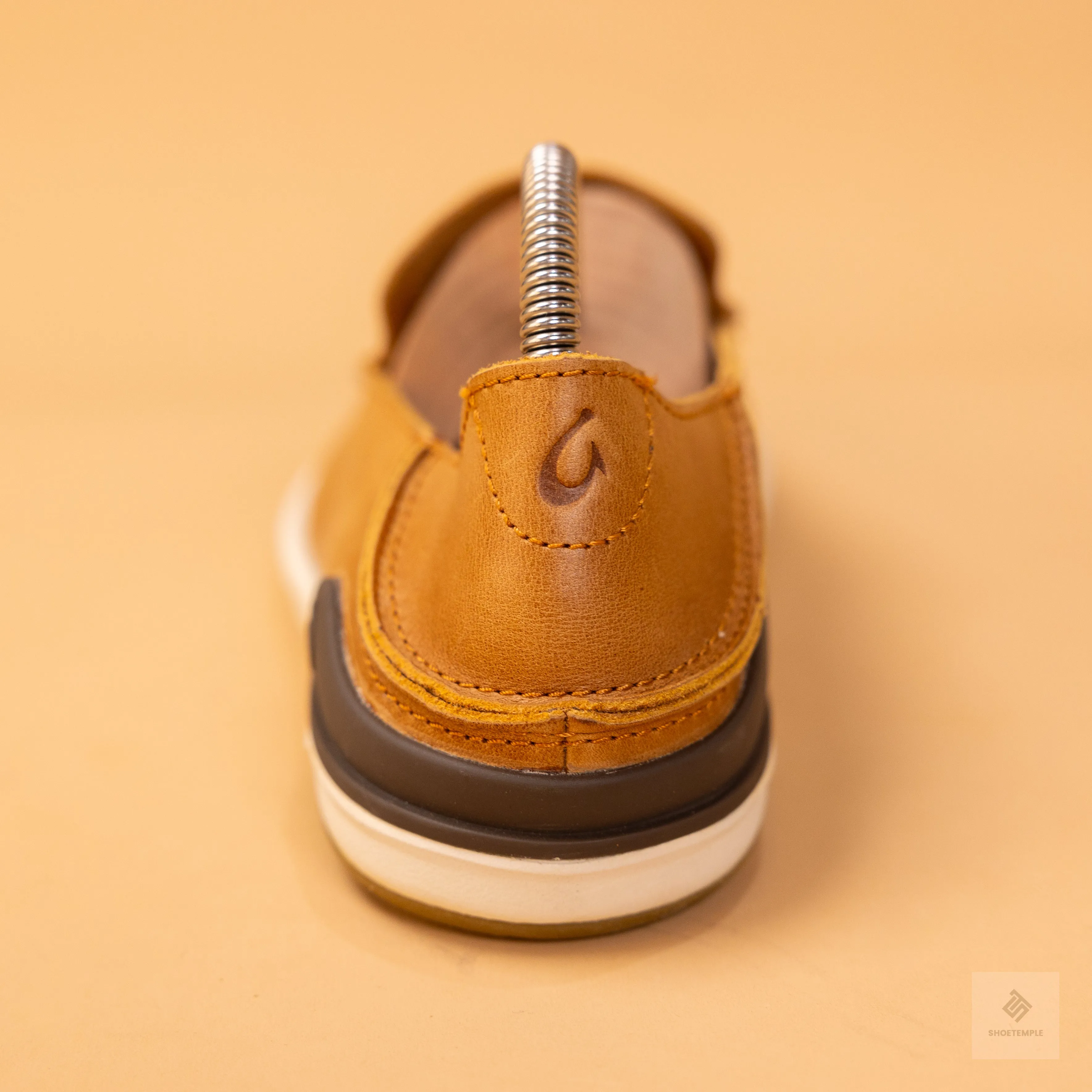 OLUKAI Men’s Kakaha Leather Shoe