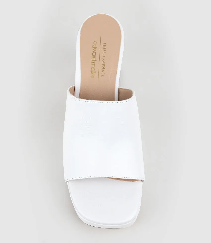 TILLA90 Platform Slide in White