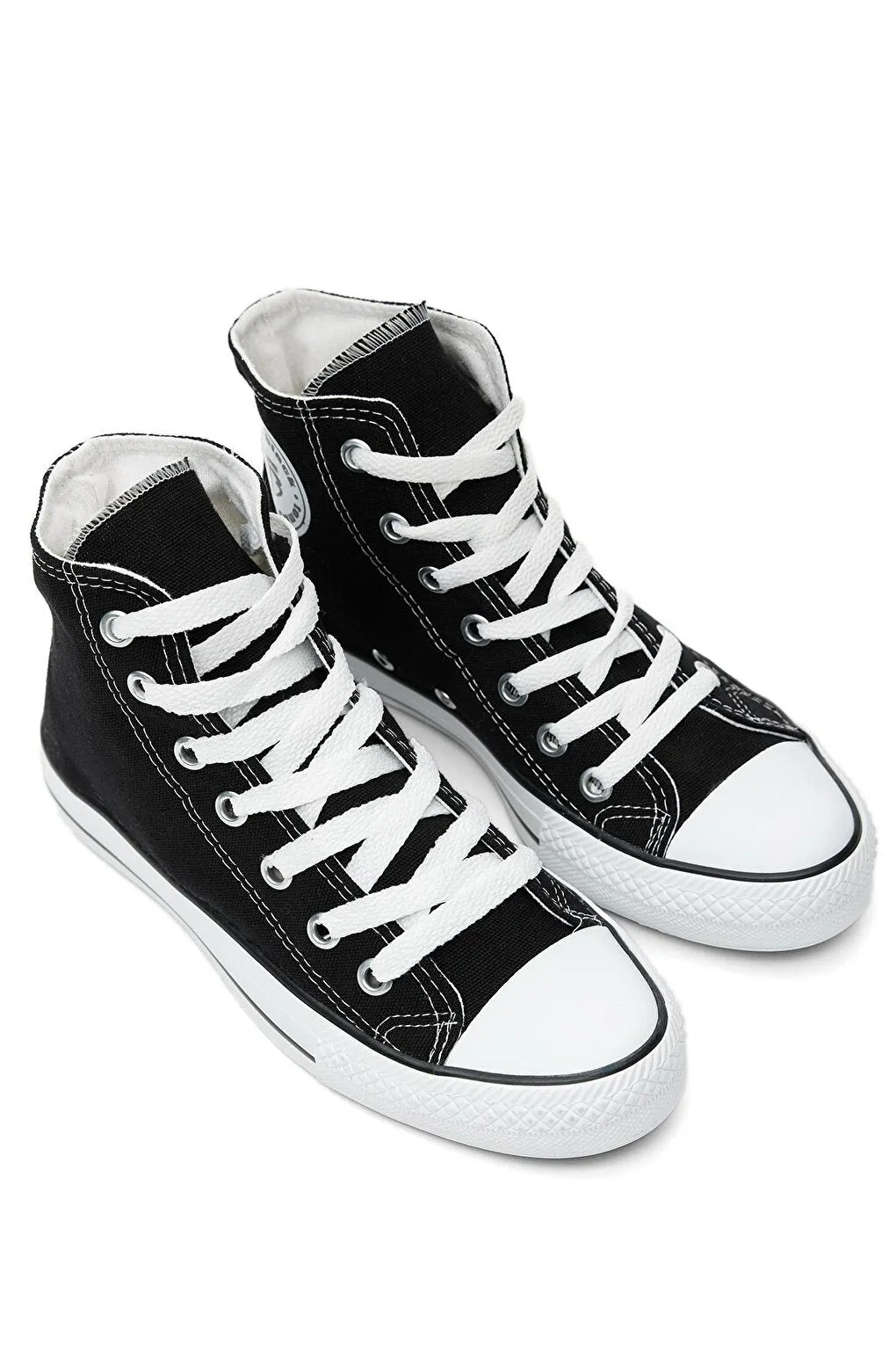 Unisex Black Comfortable Fit Long Sneaker