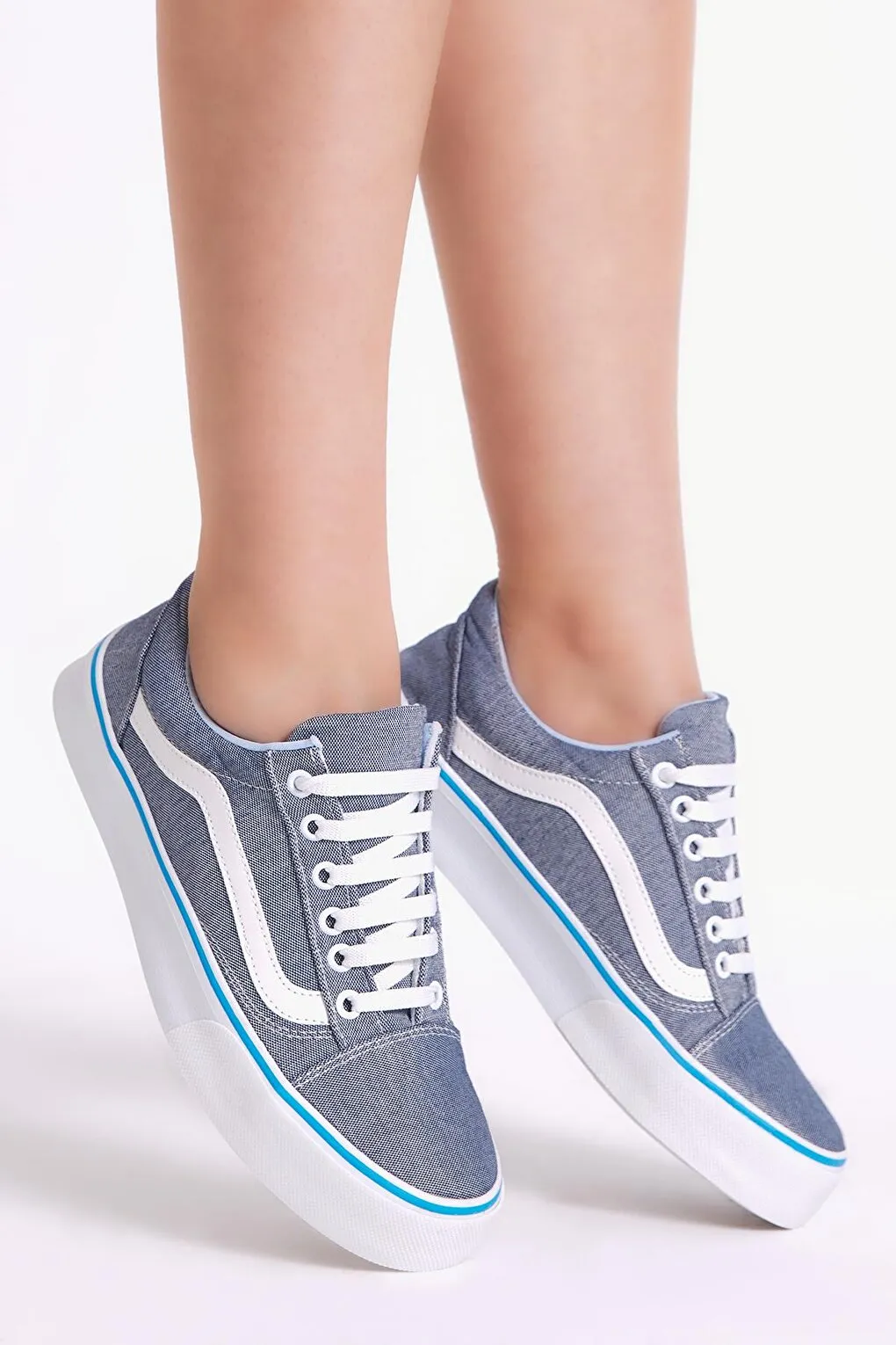 Women's Denim Blue Comfortable Fit Lace Up Sneaker